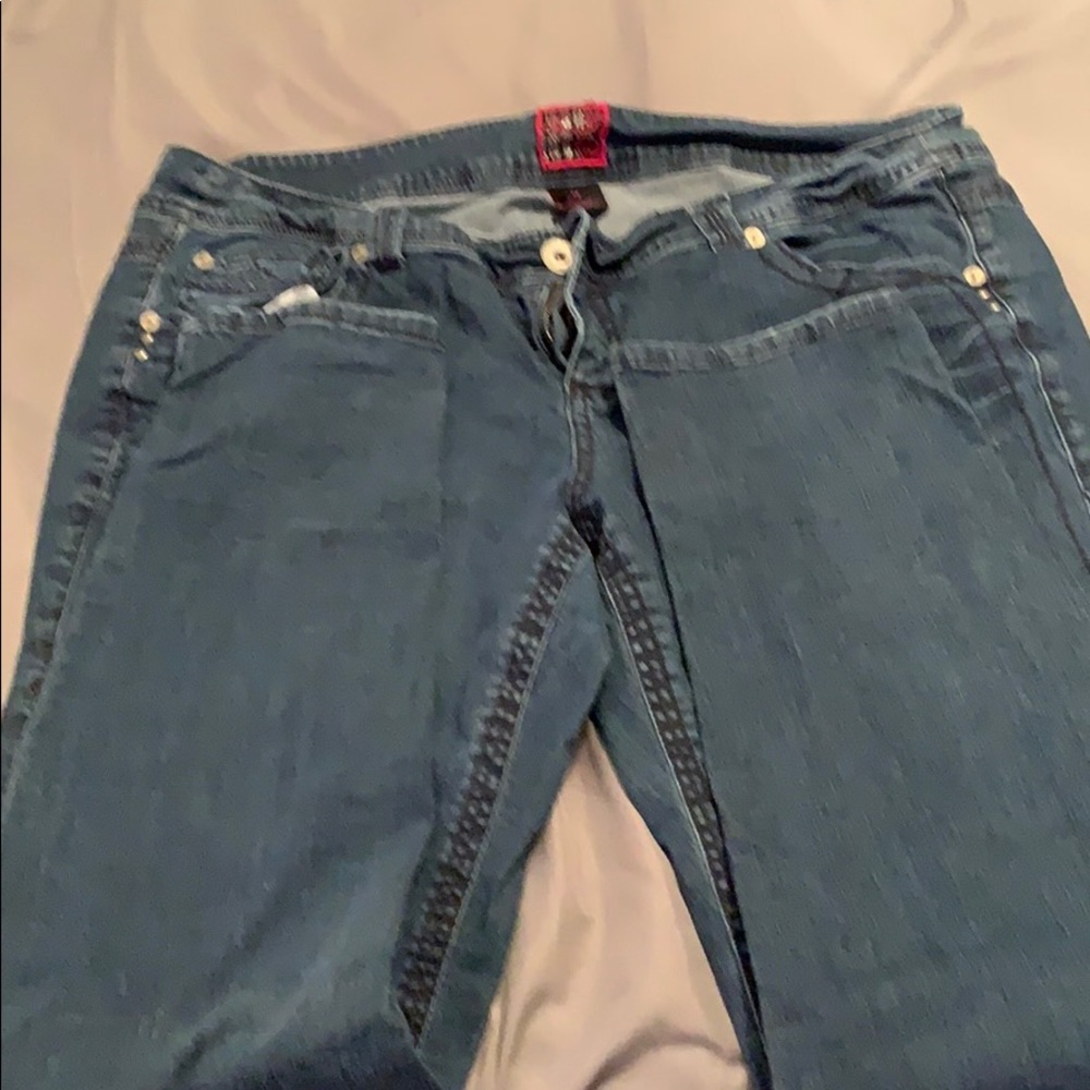 Torrid 22 - Picture 2 of 3